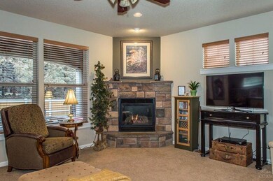 20556 Jacklight Ln, Bend, OR 97702 - photo 3