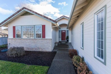 2530 Meadow Creek Dr, Medford, OR 97504 - photo 5