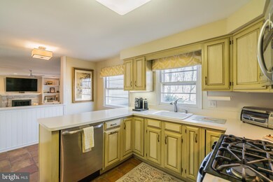 953 Cloverly Rd, Berwyn, PA 19312 - photo 7