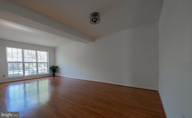 8119 Fenwick Ct, Laurel, MD 20707 - photo 4