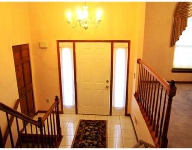 Entry/Foyer.