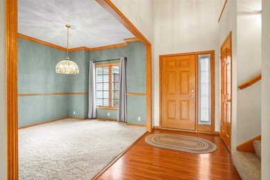 702 Eagle Ridge Rd, Cedar Falls, IA 50613 - photo 4