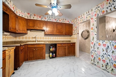 6800 N California Ave unit 4H, Chicago, IL 60645 - photo 6