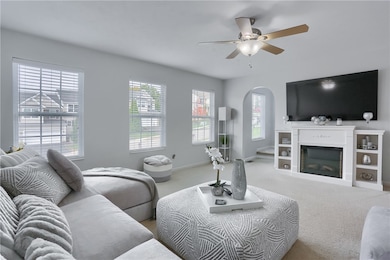 728 Freedom Dr, Carnegie, PA 15106 - photo 5