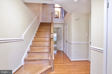 13976 Lightburn Ln, Centreville, VA 20121 - photo 2