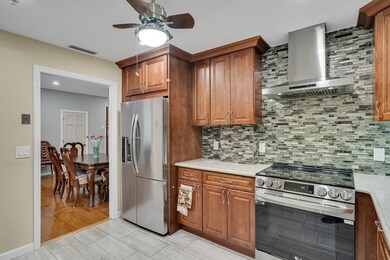 1265 Beacon St unit 601, Brookline, MA 02446 - photo 7