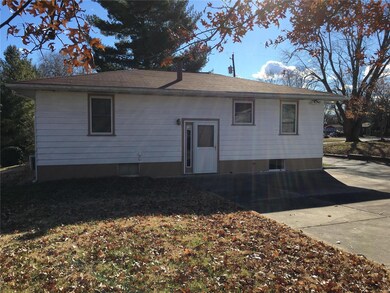 13 Hazelwood Dr, Caseyville, IL 62232 - photo 4