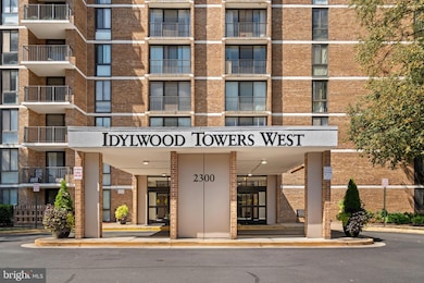 Idylwood Towers unit 807, Falls Church, VA 22043 - photo 2