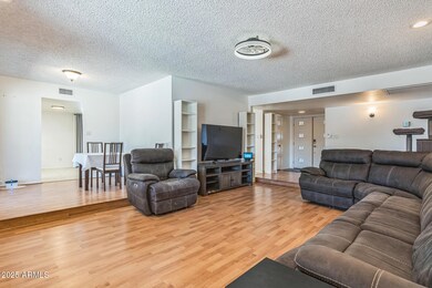 3833 W Phelps Rd, Phoenix, AZ 85053 - photo 4