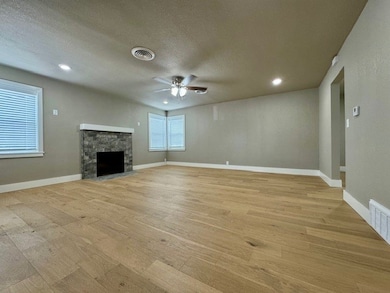 906 N 8th St, Rogers, AR 72756 - photo 6