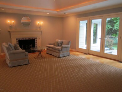 67 Burning Tree Rd, Greenwich, CT 06830 - photo 7