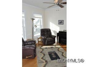Formal living area