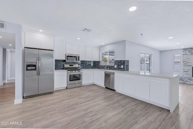Kitchen - Laurel