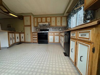 4- Kitchen