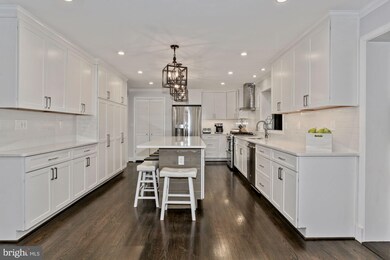 8260 Branch Rd, Annandale, VA 22003 - photo 7