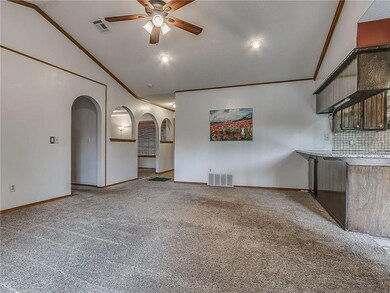 6032 N Meridian Place, Oklahoma City, OK 73122 - photo 5