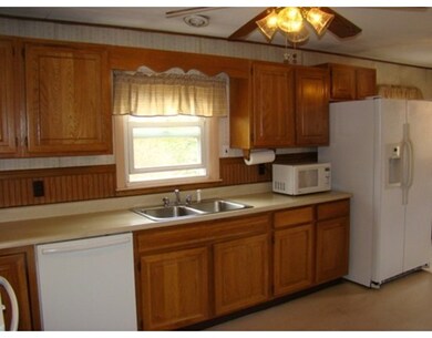 63 Front St, Shirley, MA 01464 - photo 5