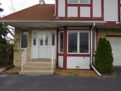 8540 W 95th St, Hickory Hills, IL 60457 - photo 2