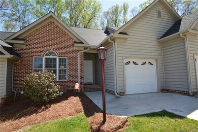 1512 Forest Park Dr, Statesville, NC 28677 - photo 2