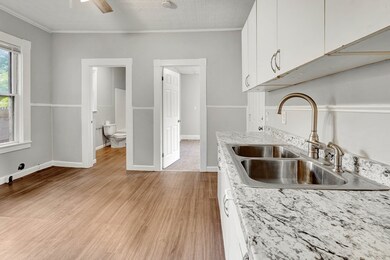 27 Puffer St unit 27, Lowell, MA 01851 - photo 2