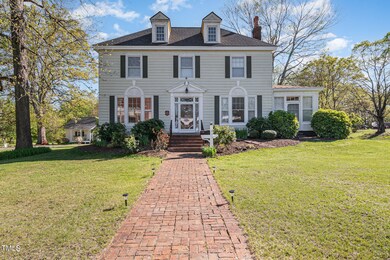 211 Lawsonville Ave, Reidsville, NC 27320 - photo 2