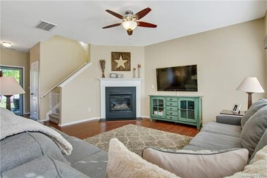 Gas fireplace