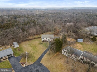 304 Chenoweth Dr, Bunker Hill, WV 25413 - photo 2