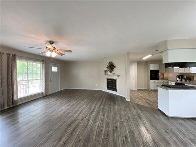 30030 Winding Brook Ln, Magnolia, TX 77355 - photo 5