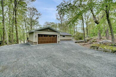 122 Broadmoor Dr, Hawley, PA 18428 - photo 2