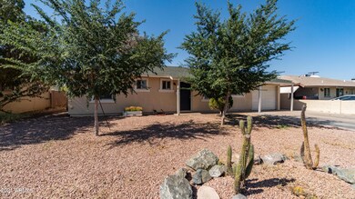 1328 E Vine-3