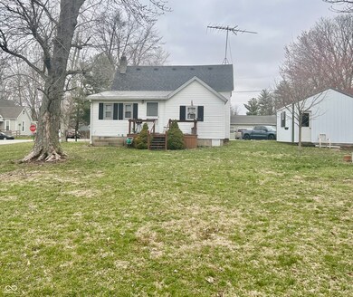 709 E Elm St, Ladoga, IN 47954 - photo 2