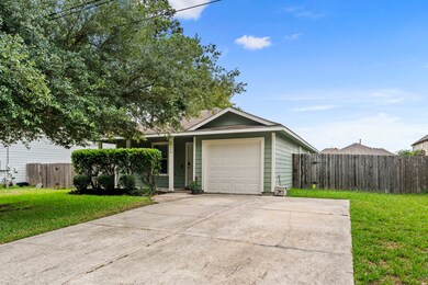 16779 Fallen Timbers Dr, Conroe, TX 77385 - photo 2