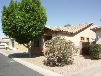 8983 LOOKING NW - PICT0597
