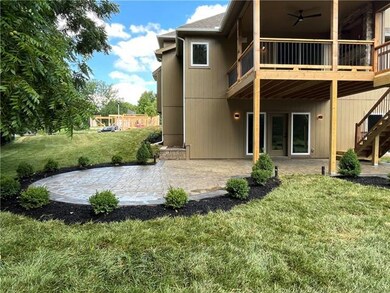 7251 Richards Dr, Shawnee, KS 66216 - photo 4