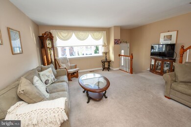 4712 Saint Denis Dr, Philadelphia, PA 19114 - photo 6