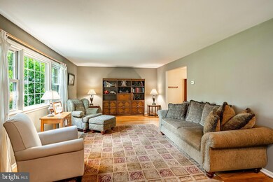 769 Mockingbird Ln, Norristown, PA 19403 - photo 5