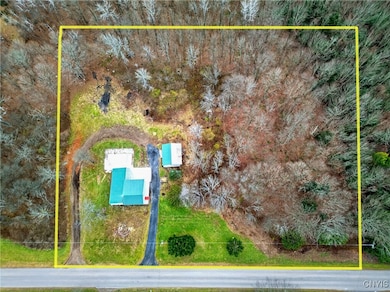 823 Baldwin Rd, Fulton, NY 13069 - photo 2