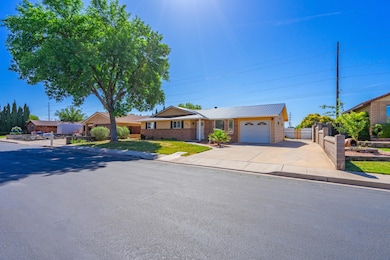562 Concord Way-006