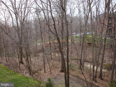 3901 Hannon Ct unit 2F, Nottingham, MD 21236 - photo 2