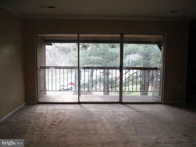 18607 Walkers Choice Rd unit 6, Montgomery Village, MD 20886 - photo 4