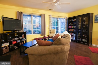 11005 Kinship Ct, Manassas, VA 20109 - photo 3