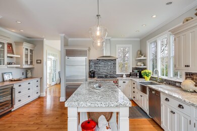 Large Island w/ granite counters