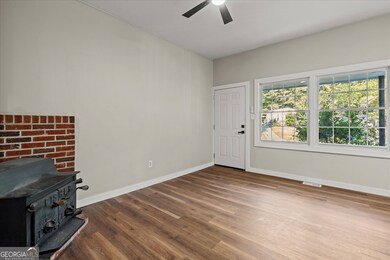 3102 Mckenzie Rd, Atlanta, GA 30344 - photo 6