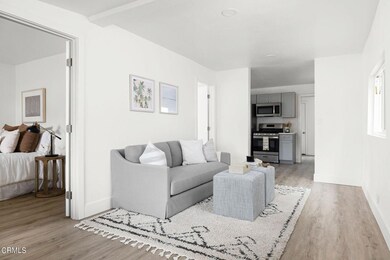 6-web-or-mls-UpmarketMedia_22Simpson-12