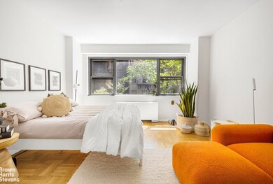 Beekman East unit 4B, New York, NY 10017 - photo 2