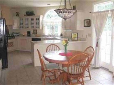 23252 Bluff Crest Dr, Elkhart, IN 46516 - photo 4