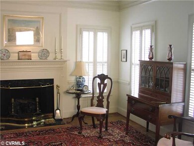 Studio/Study/Office - Wood Burning Fireplace with 
