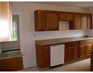 2 Evergreen St unit 3, Kingston, MA 02364 - photo 3