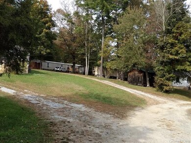 2579 Chimney Rock Rd, Hendersonville, NC 28792 - photo 5