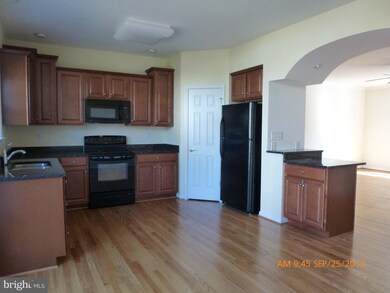 55 Babylonica Ct, Bunker Hill, WV 25413 - photo 2